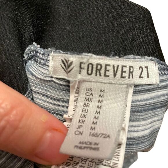 Forever 21 Striped Bike Shorts Black Medium - Picture 3 of 15